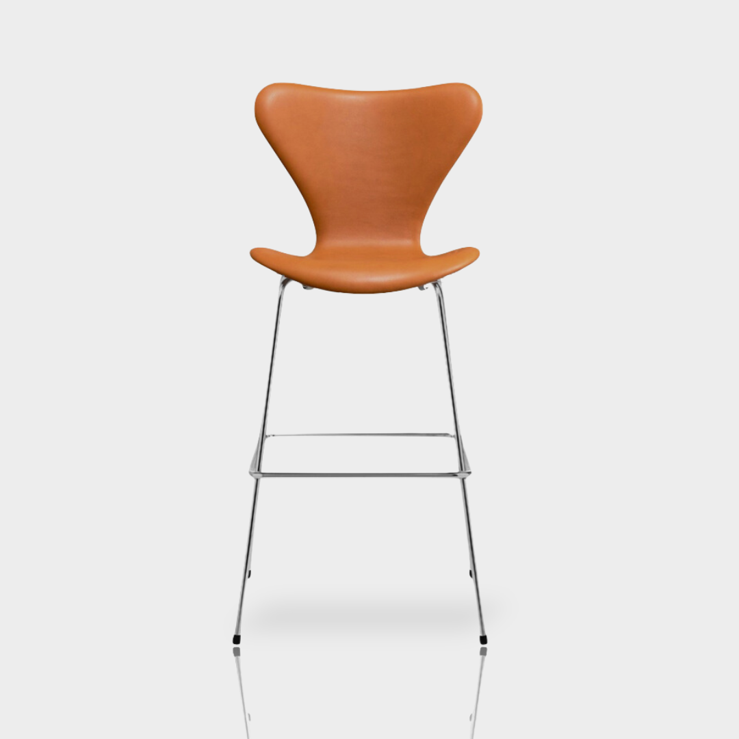 Arne Jacobsen, 7'er barstol SH: 64 CM