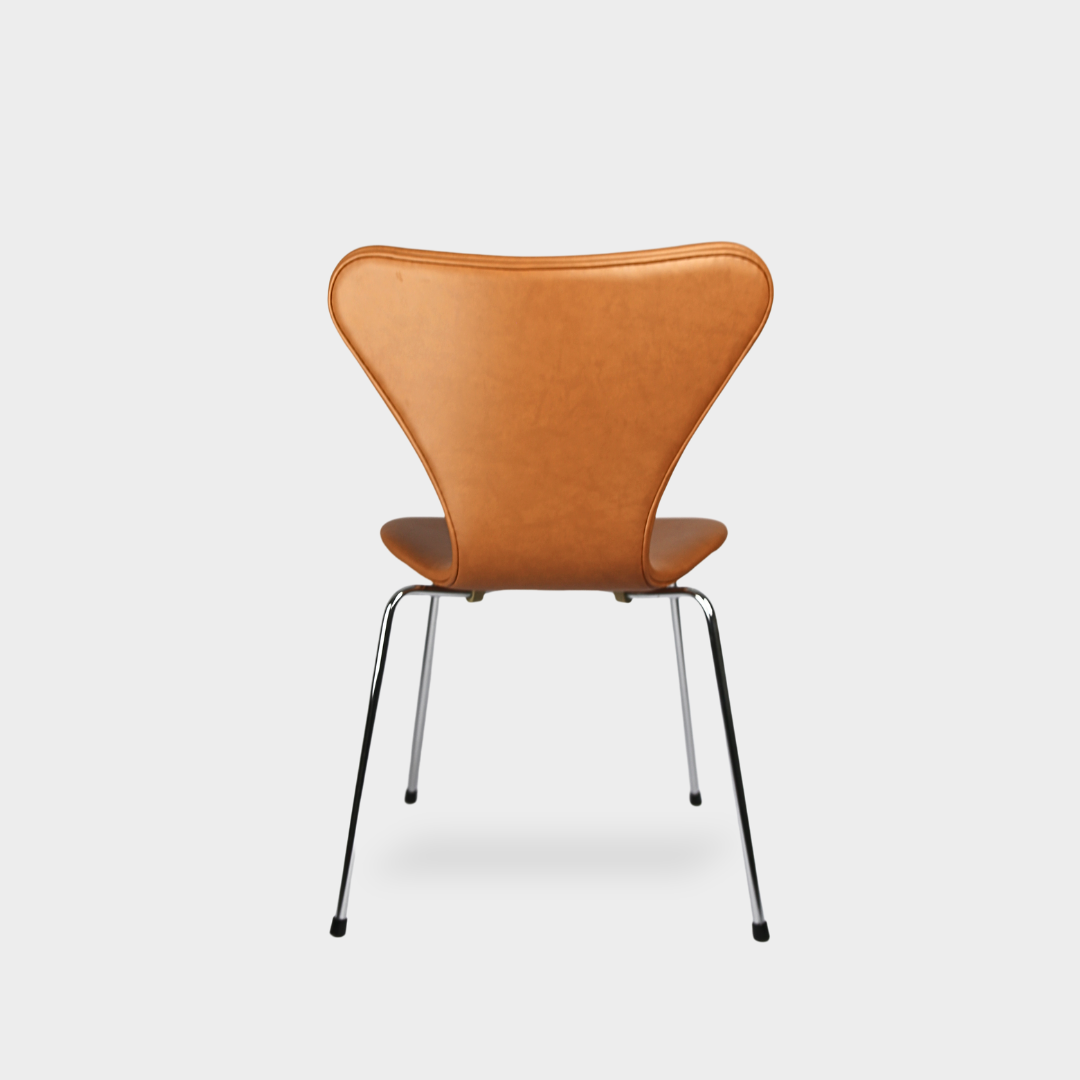 Arne Jacobsen, Syveren stol / Soft læder / Cognac – AUO NORD